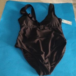 Pamela Stewart Solid black new bathing suit size small